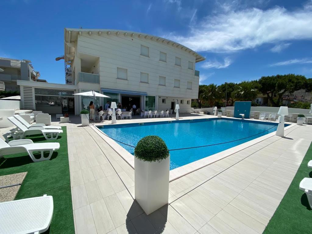 Elite Boutique Hotel 로세토데글리아브루찌 외부 사진